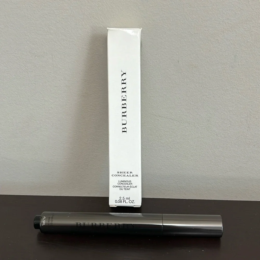 Burberry Sheer Concealer Luminous Amber No 5 2.5 ml Tester NEW
